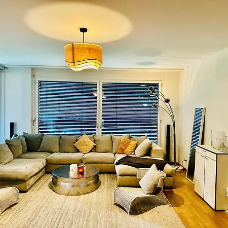 Magnifique, 2 à 8 Minutes à Pieds Du Jet D'eau! Appartement Genève